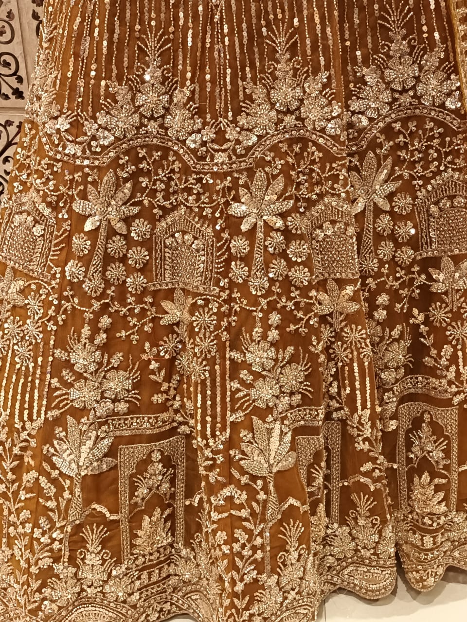 WEDDING,RECEPTION PARTY WEAR UNSTITICHED LEHENGA CHOLI