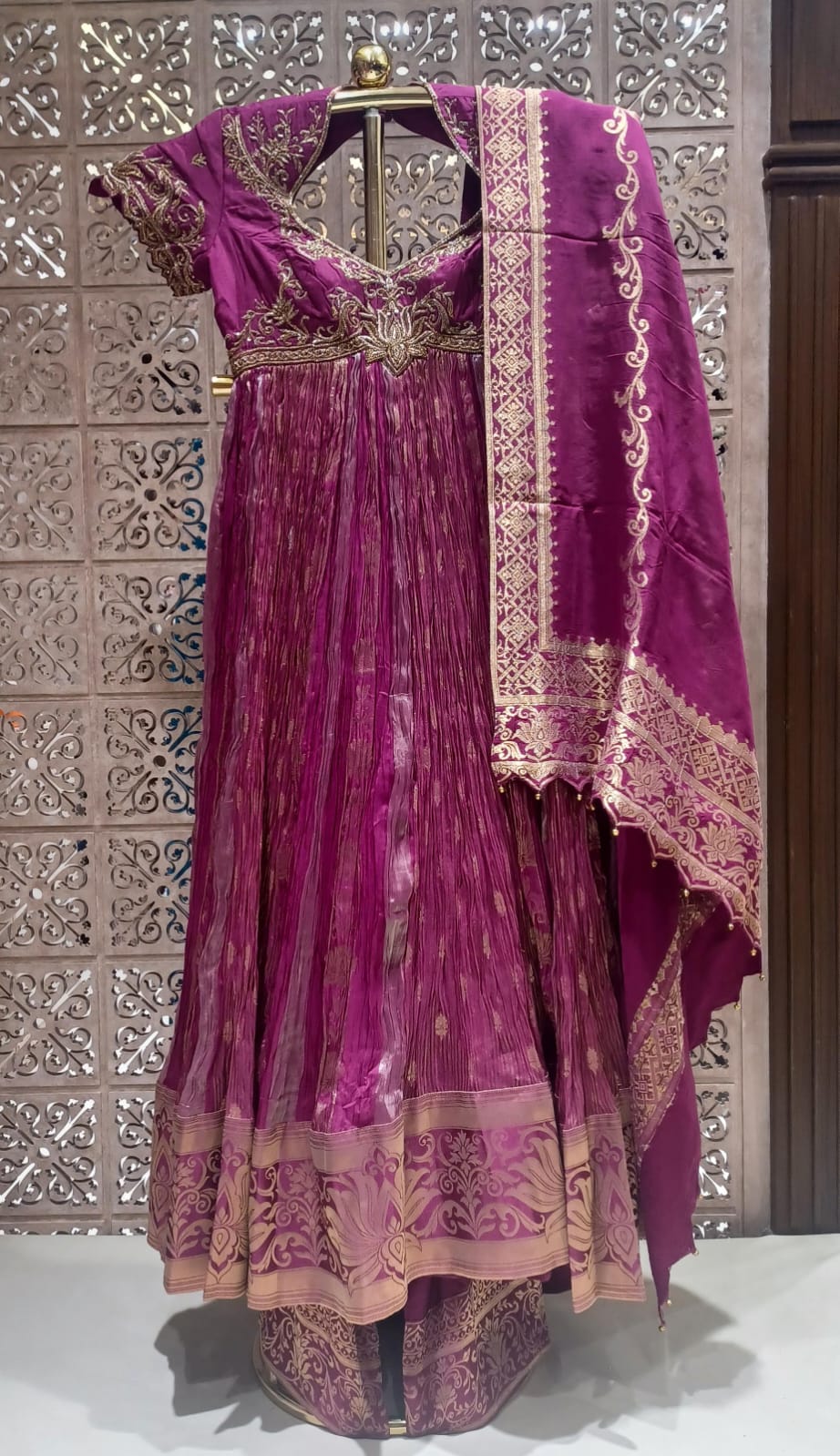 ELEGAINT ANARKALI PARTY WEAR DRESS