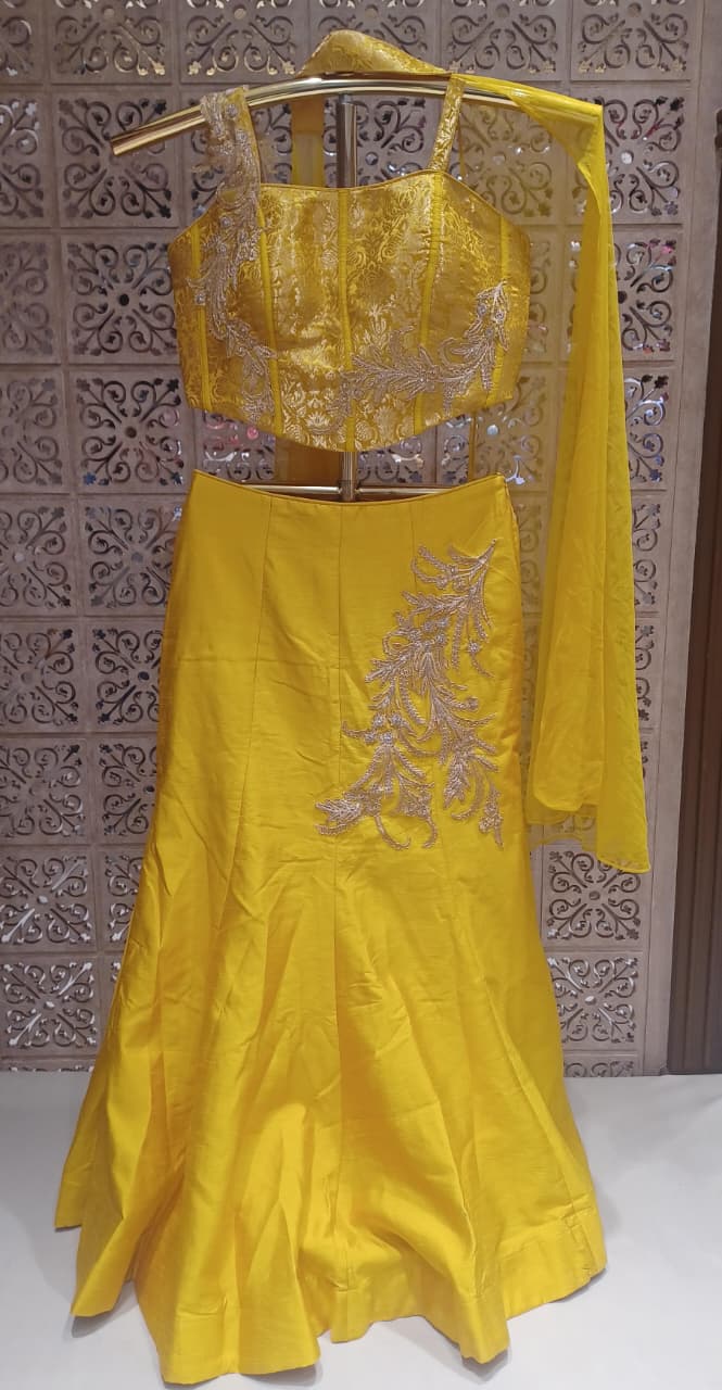 HALDI,MEHENDI PARTY WEAR LEHENGA