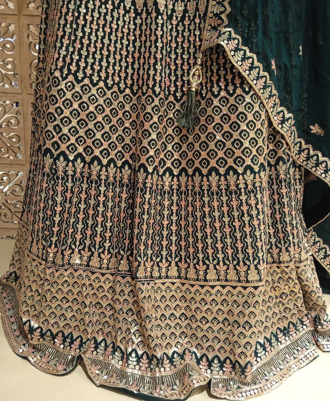 EVENING OCCASSION,FESTIVE FUNCTIONAL WEAR GOWN