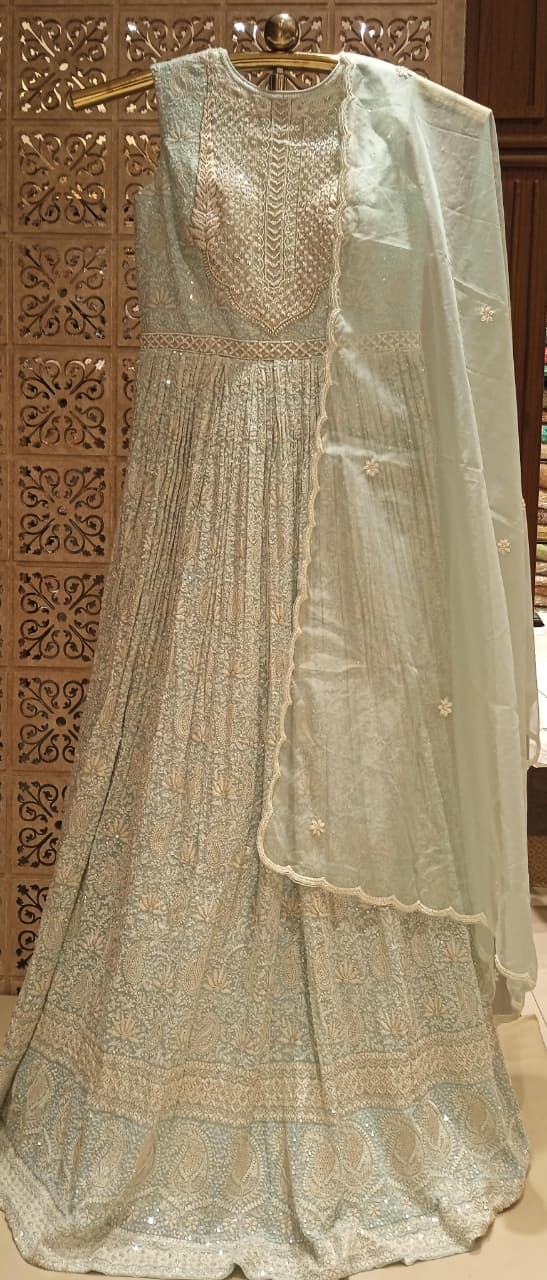 EVENING,FESTIVE OCCASSION PARTY WEAR GOWN