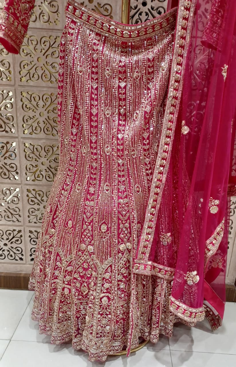 DESIGNER BRIDAL FISH CUT LEHENGA CHOLI