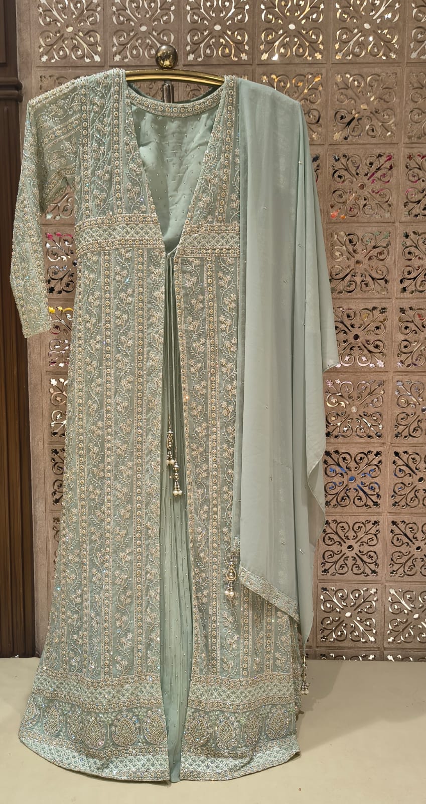 WEDDING,RECEPTION FUNCTIONAL FESTIVE OCCASSION OUTFIT