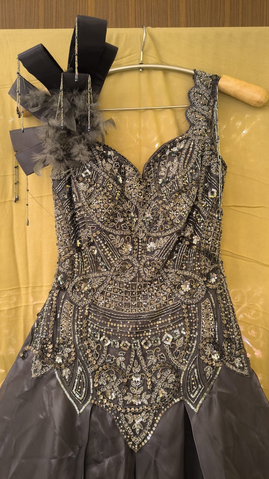 WEDDING,FUNCTIONAL RECEPTION BRIDAL GOWN