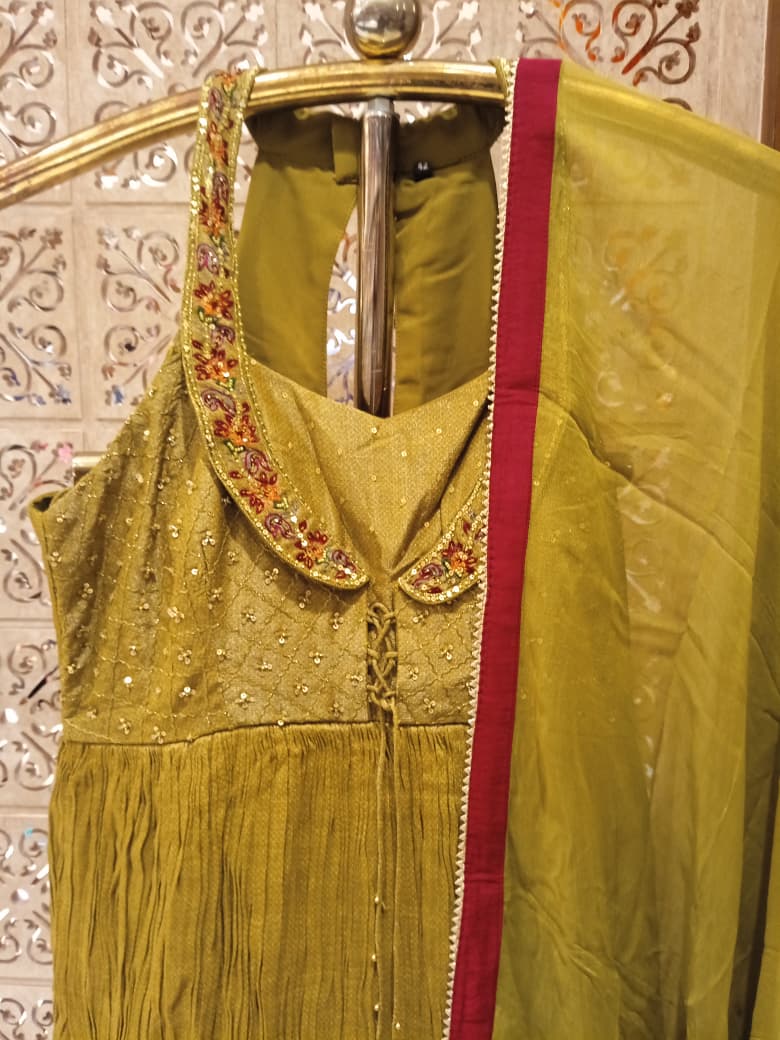 HALDI,MEHENDI FUNCTIONAL PARTY WEAR OUTFIT