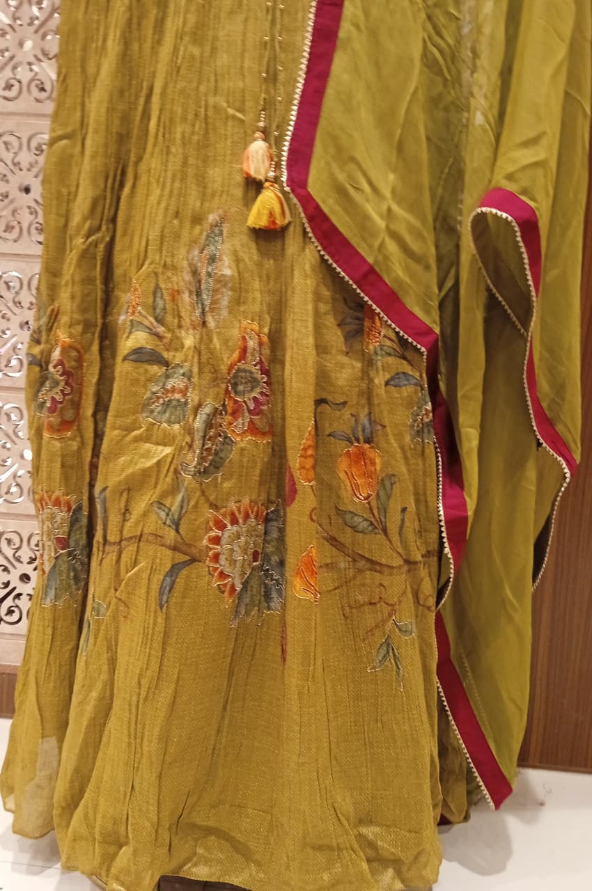 HALDI,MEHENDI FUNCTIONAL PARTY WEAR OUTFIT