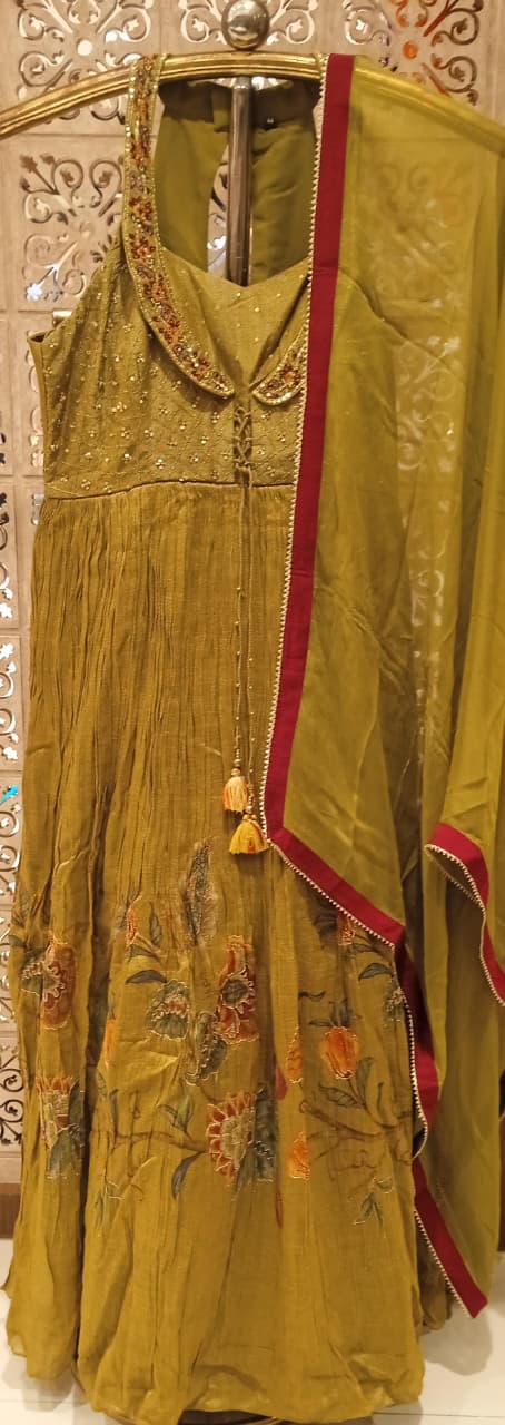 HALDI,MEHENDI FUNCTIONAL PARTY WEAR OUTFIT
