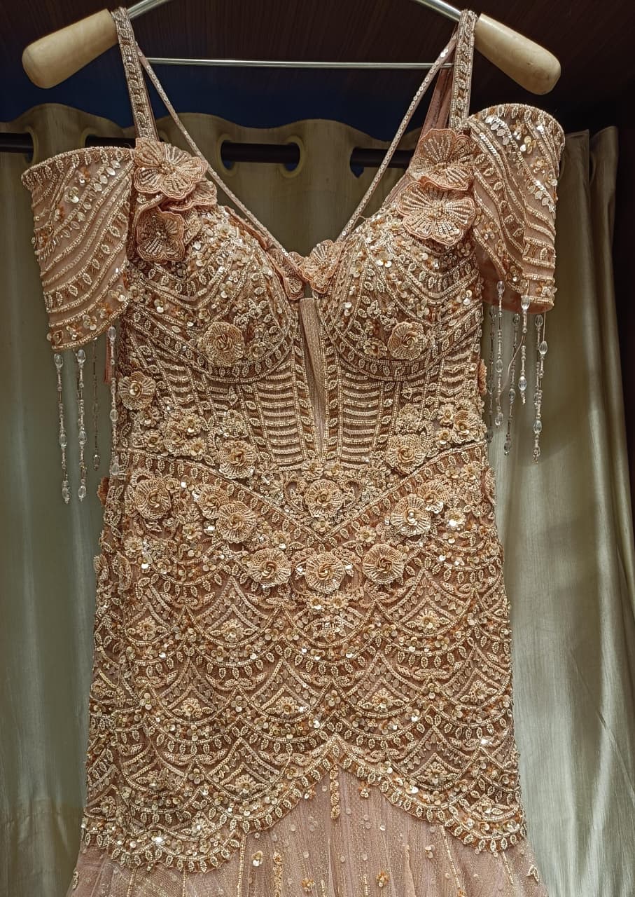 ENGAGEMENT,WEDDING PARTY WEAR GOWN