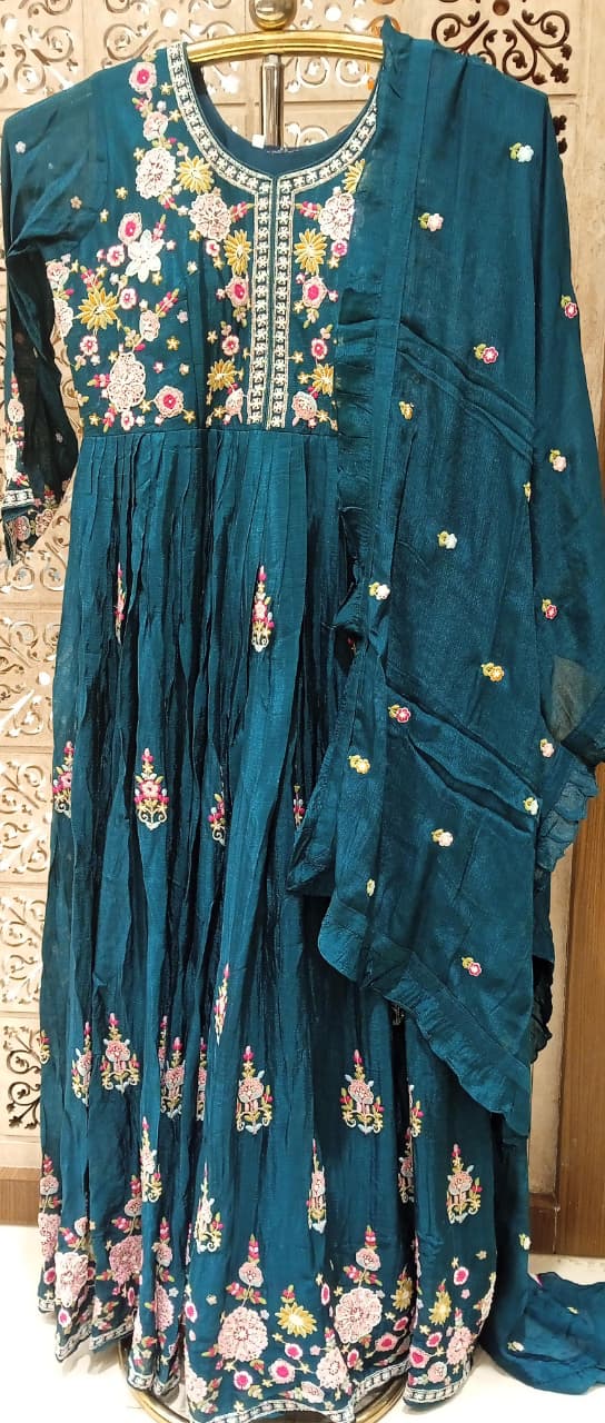 PARTY WEAR FESTIVE OCCASSIO OUTFIT