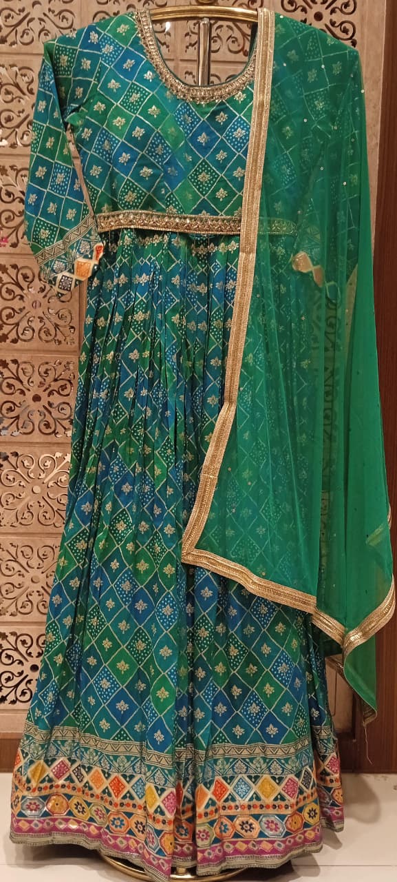 FLOOR LENGTH PARTY WEAR OUTFIT