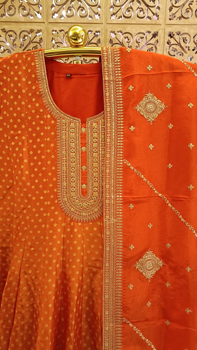 MEHENDI,HALDI FUNCTIONAL PARTY WEAR OUTFIT