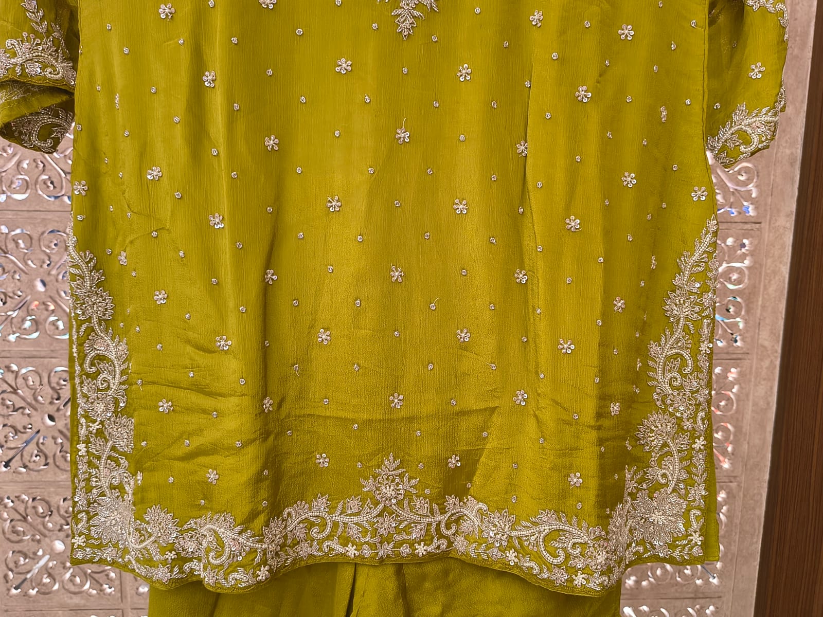 FESTIVE OCCASSION PARTY WEAR OUTFIT