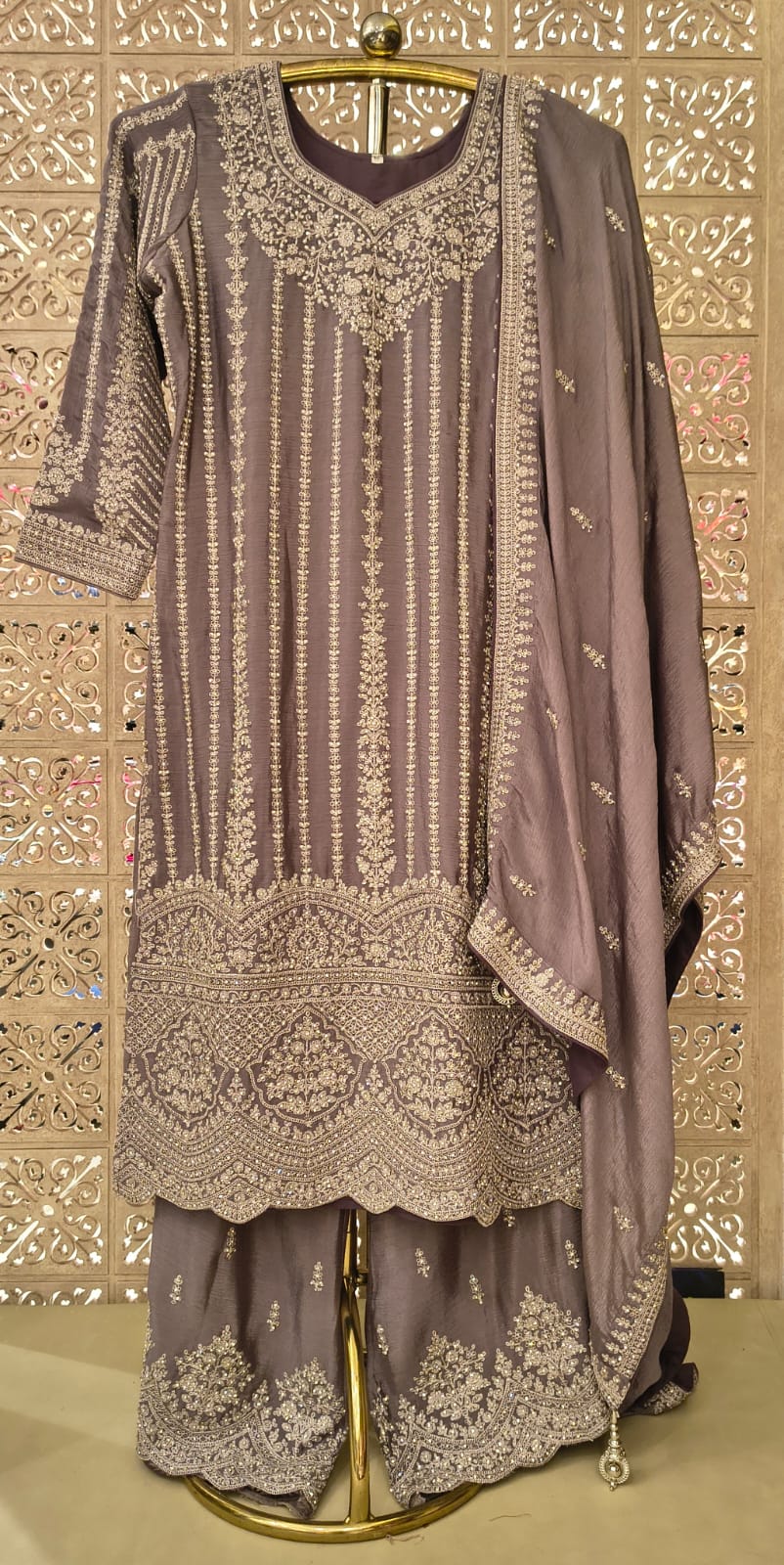 FESTIVE OCCASSION PARTY WEAR OUTFIT