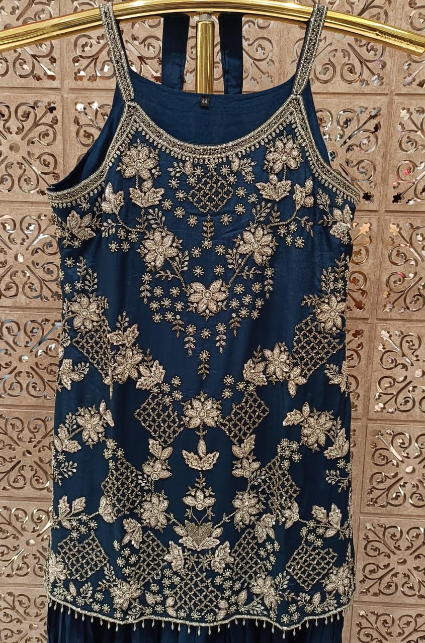 MEHENDI,FESTIVE FUNCTIONAL WEAR OUTFIT