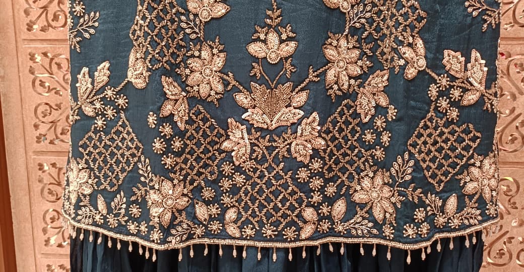 MEHENDI,FESTIVE FUNCTIONAL WEAR OUTFIT