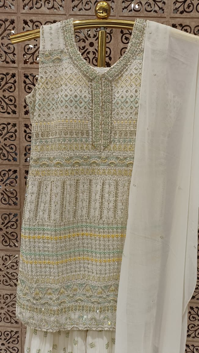 FESTIVE OCCASSION FUNCTIONAL PARTY WEAR OUTFIT
