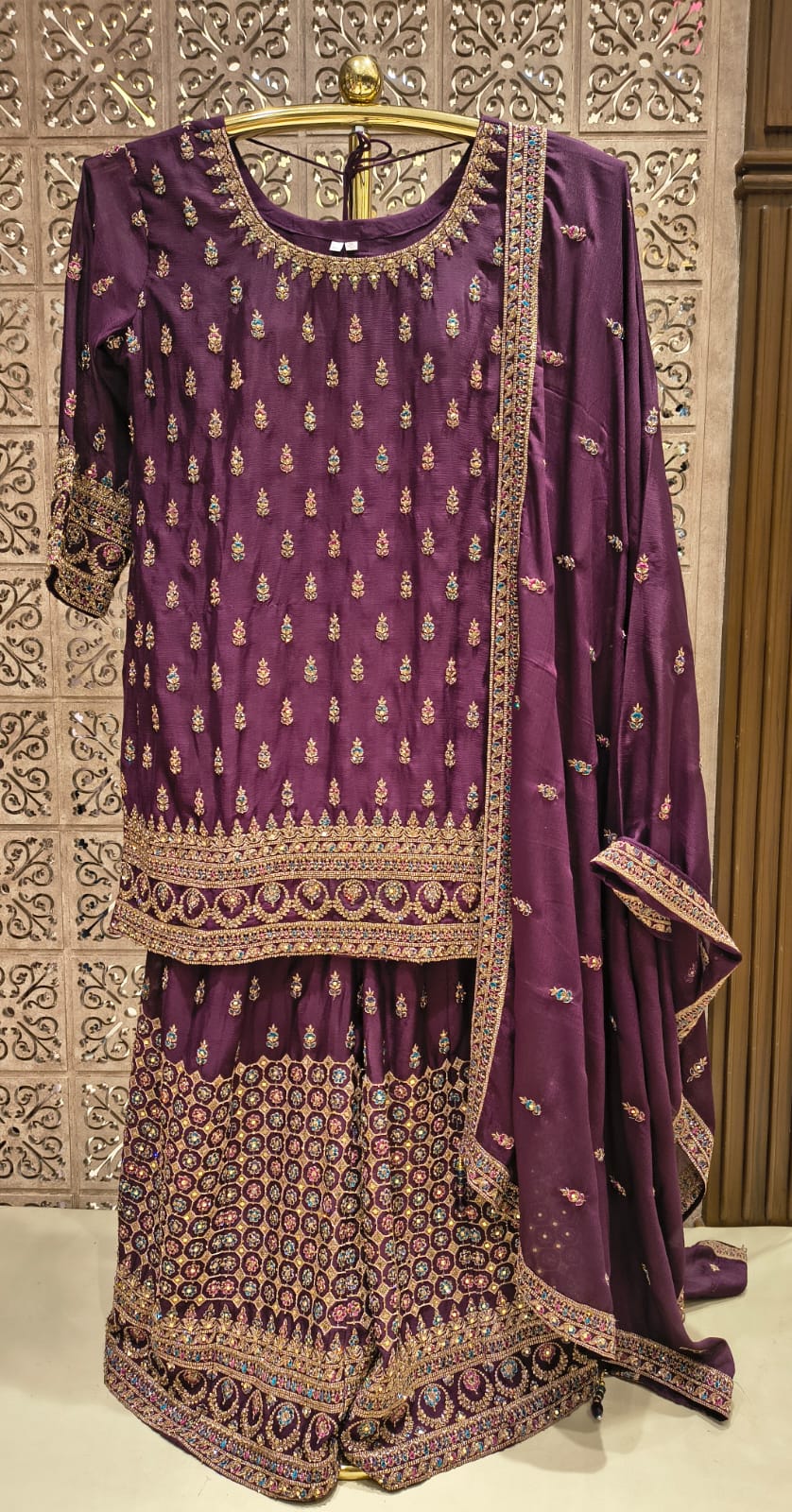 FUNCTIONAL FESTIVE OCCASSION PARTY WEAR OUTFIT