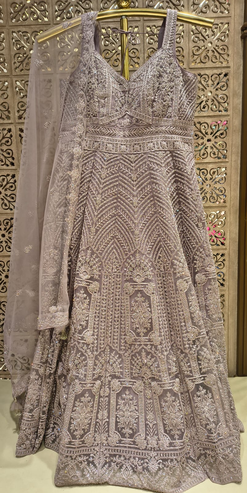 FESTIVE OCCASSION FUNCTIONAL PARTY WEAR OUTFIT