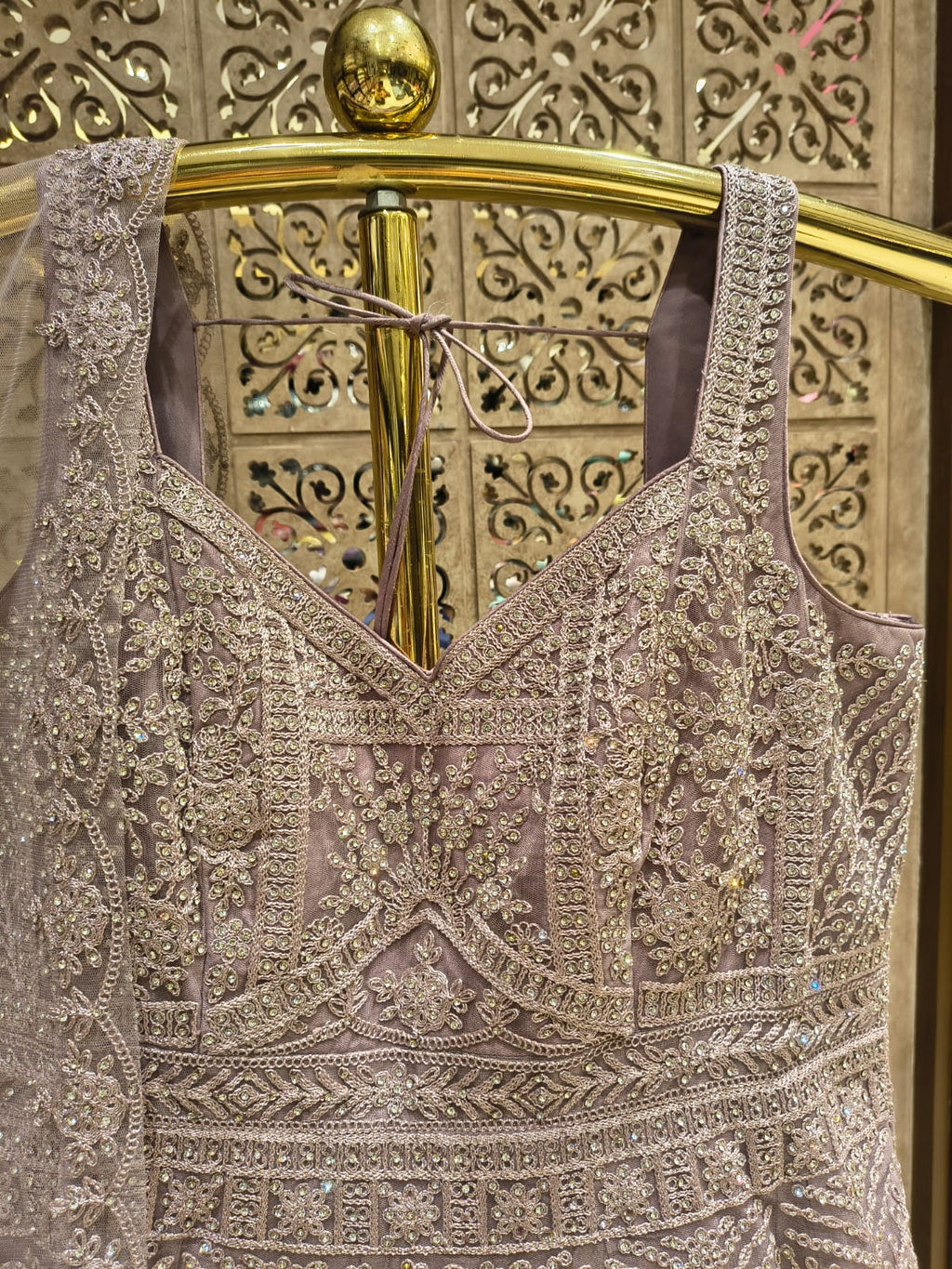 FESTIVE OCCASSION FUNCTIONAL PARTY WEAR OUTFIT