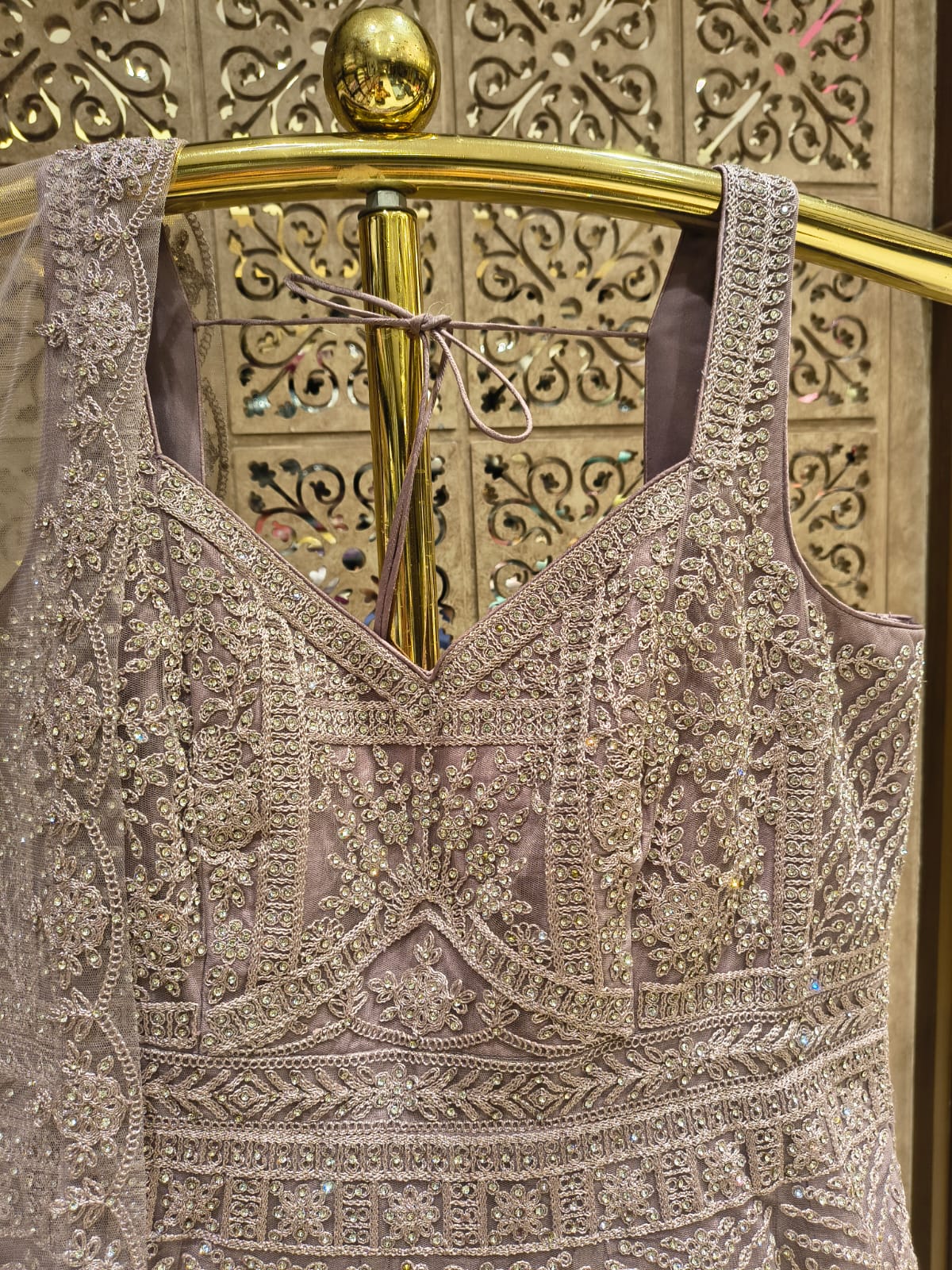 FESTIVE OCCASSION FUNCTIONAL PARTY WEAR OUTFIT