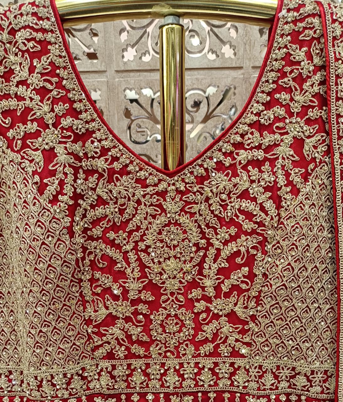 WEDDING,RECEPTION FNCTIONAL PARTY WEAR GOWN