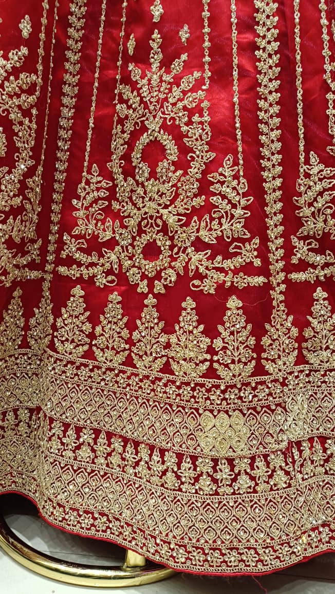 WEDDING,RECEPTION FNCTIONAL PARTY WEAR GOWN