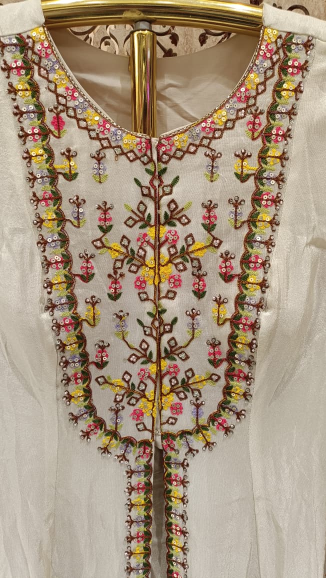 FESTIVE OCCASSION FUNCTIONAL PARTY WEAR OUTFIT