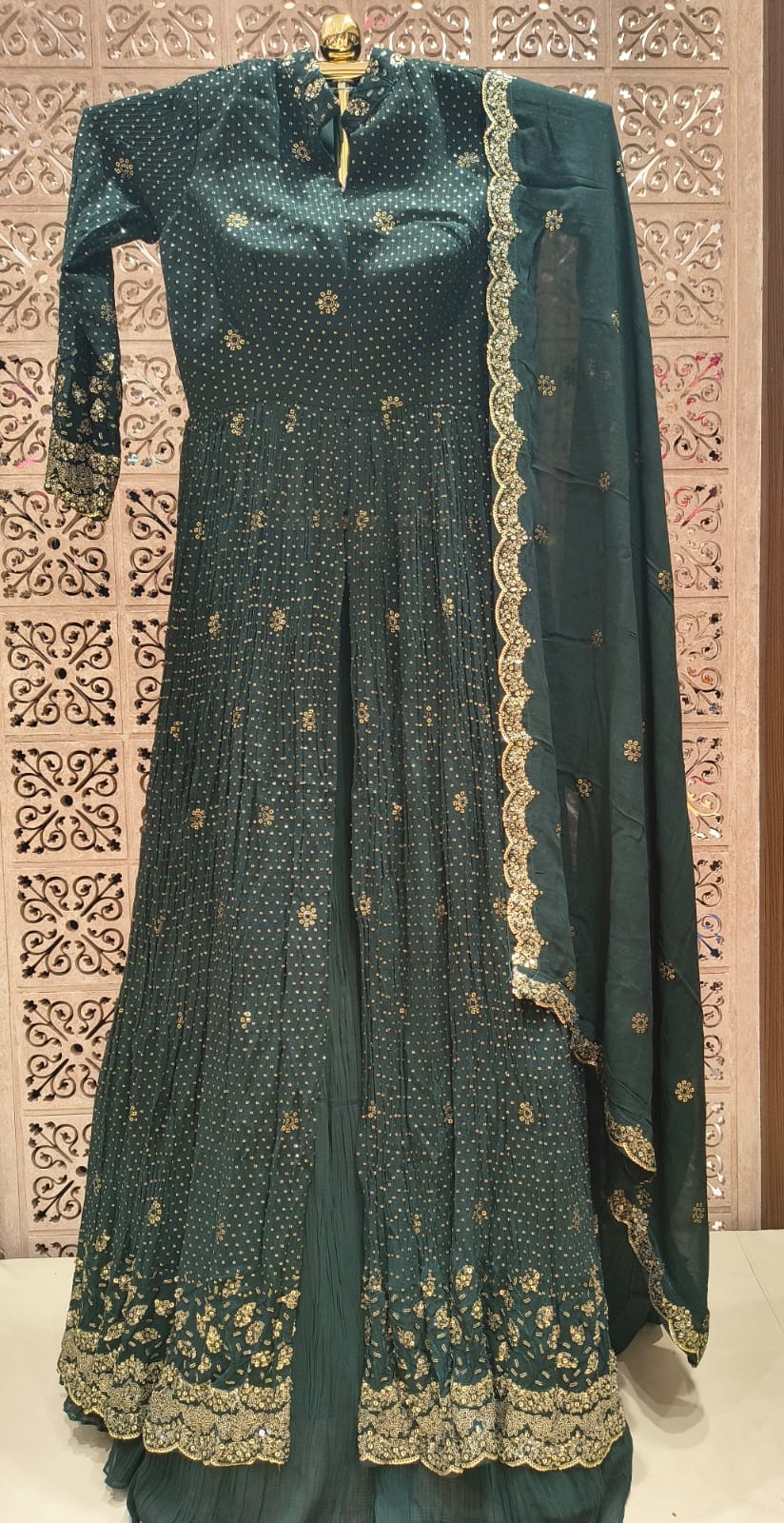 FESTIVE OCCASSION FUNCTIONAL PARTY WEAR OUTFIT