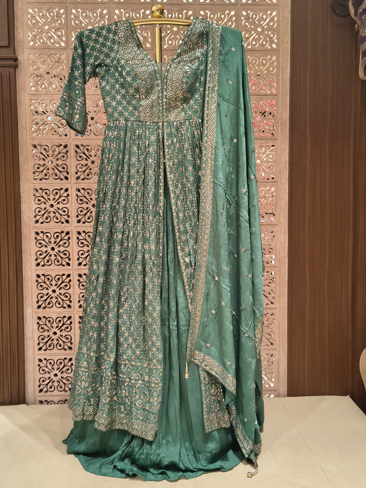 FRONT-CUT STYLE PARTY WEAR OUTFIT