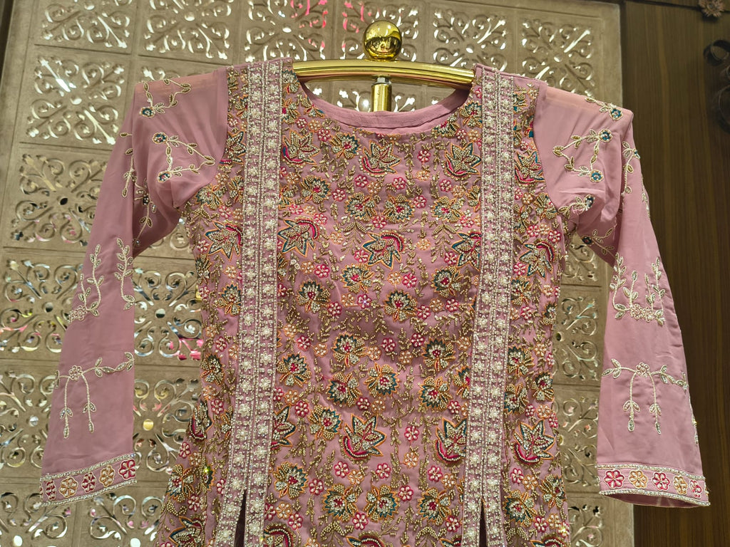 MEHENDI,HALDI FESTIVE OCCASSION OUTFIT