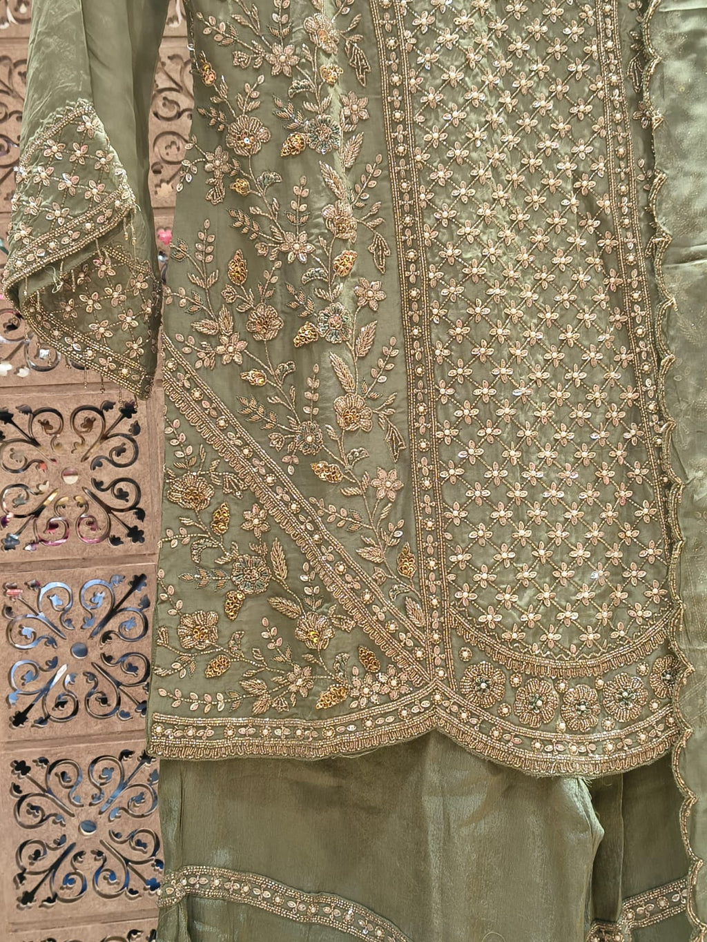 MEHENDI,SANGEET PARTY WEAR GHARARA SET
