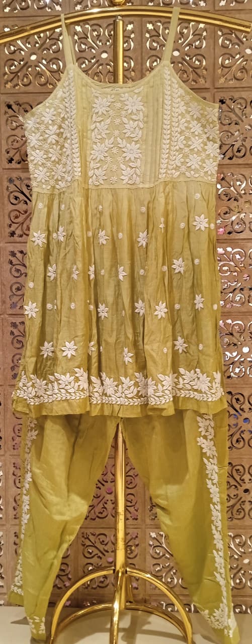 SPHAGETI STYLE LAKHNAVI KURTA SET