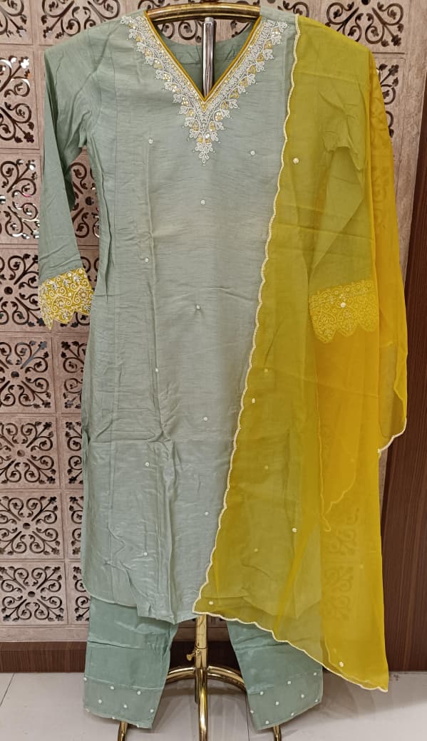EVENING OUTING SEMI OCCASSION KURTA SET