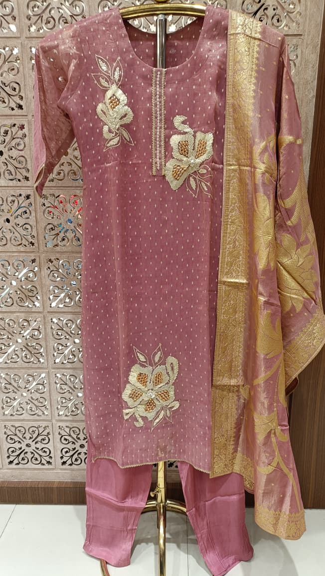 DAILY WEAR KURTA SET