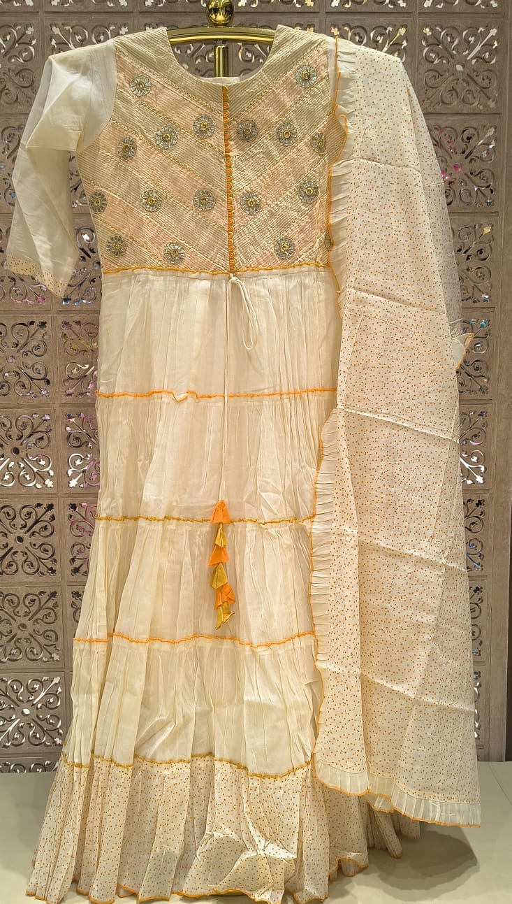 SEMI OCCASSION FLOOR LENGTH GOWN