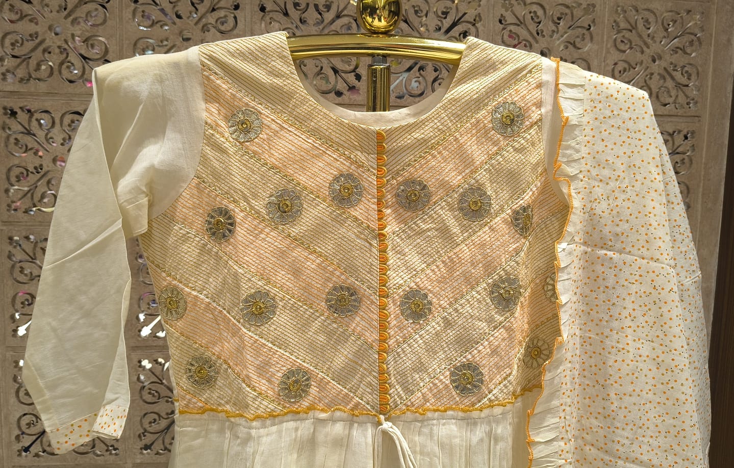 SEMI OCCASSION FLOOR LENGTH GOWN