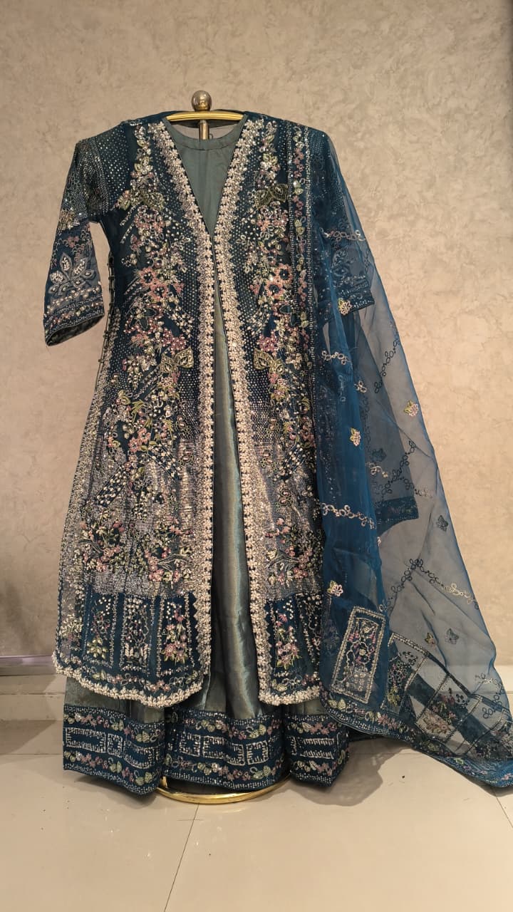 PAKISTANI PARTY WEAR OUTFIT
