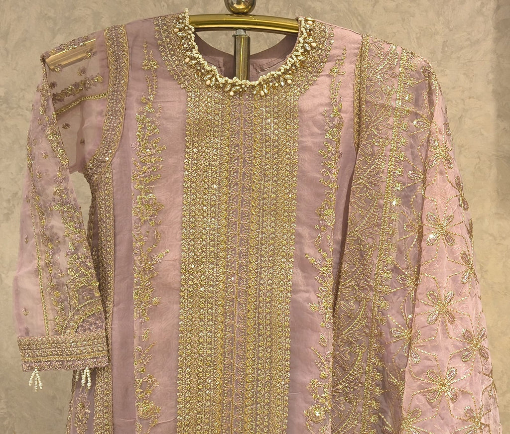 PAKISTANI PARTY WEAR OUTFIT