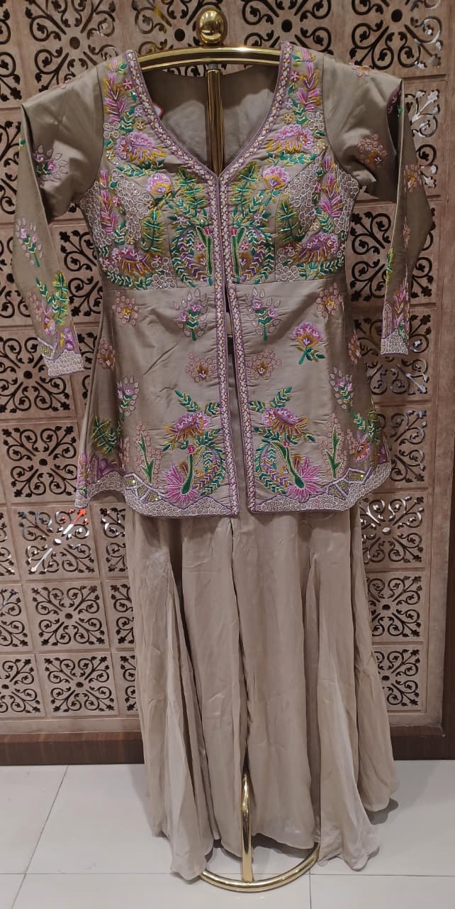 FESTIVE FUNCTIONAL PARTY WEAR OUTFIT
