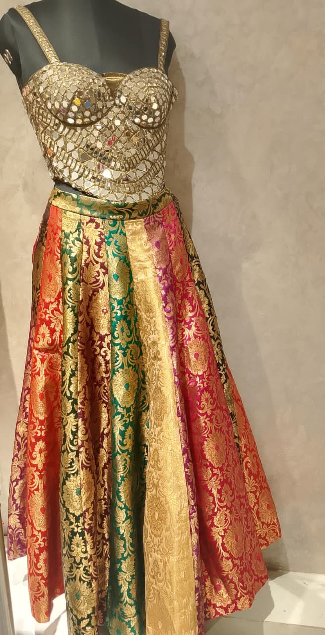 WEDDING,FUNCTIONAL MIRROR WORK CORSET DESIGNER LEHENGA