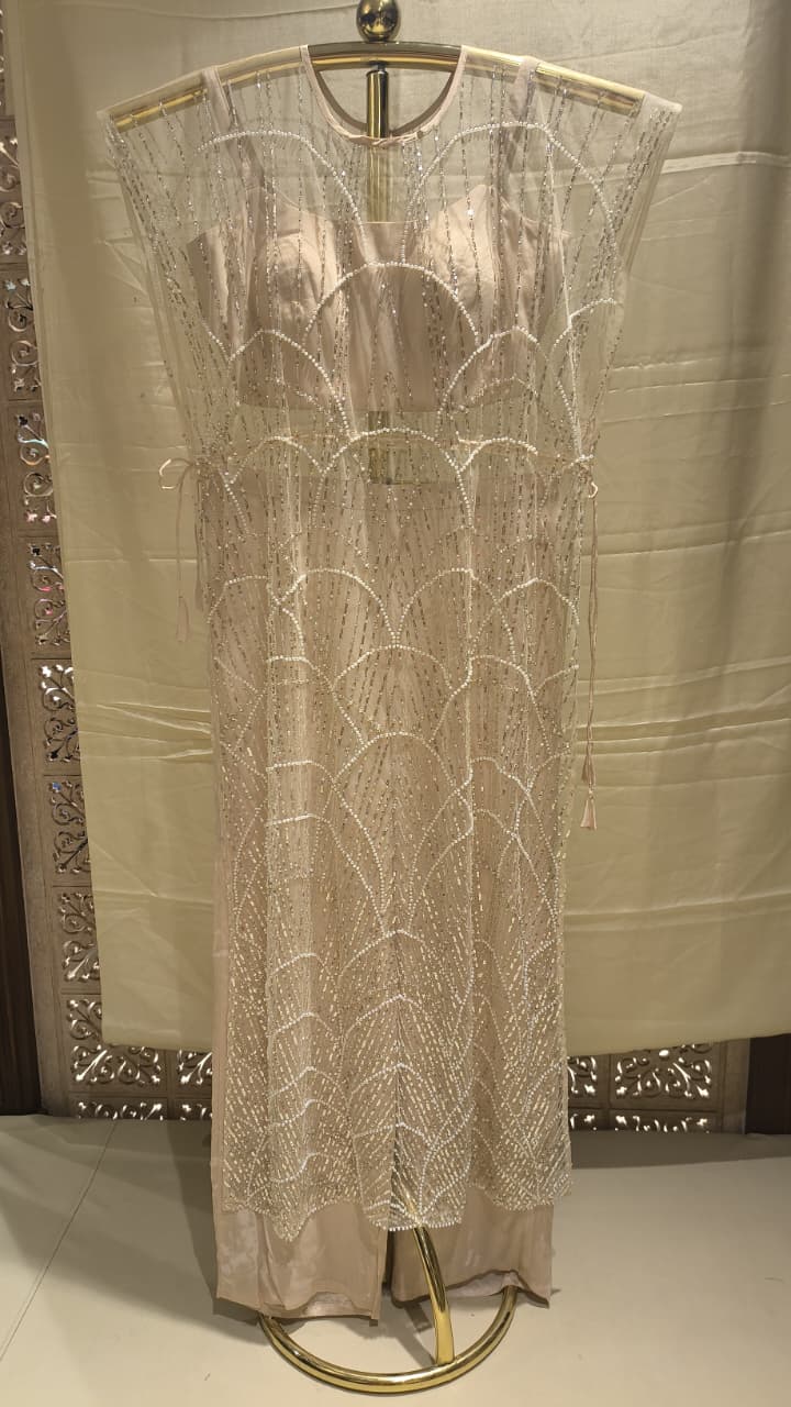 INDO-WESTERN FUNCTIONAL PARTY WEAR OUTFIT