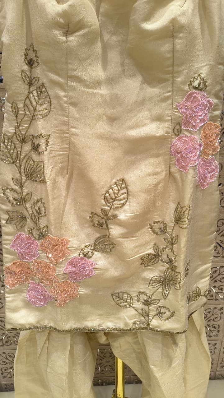 FARSI LOOK PARTY WEAR OUTFIT