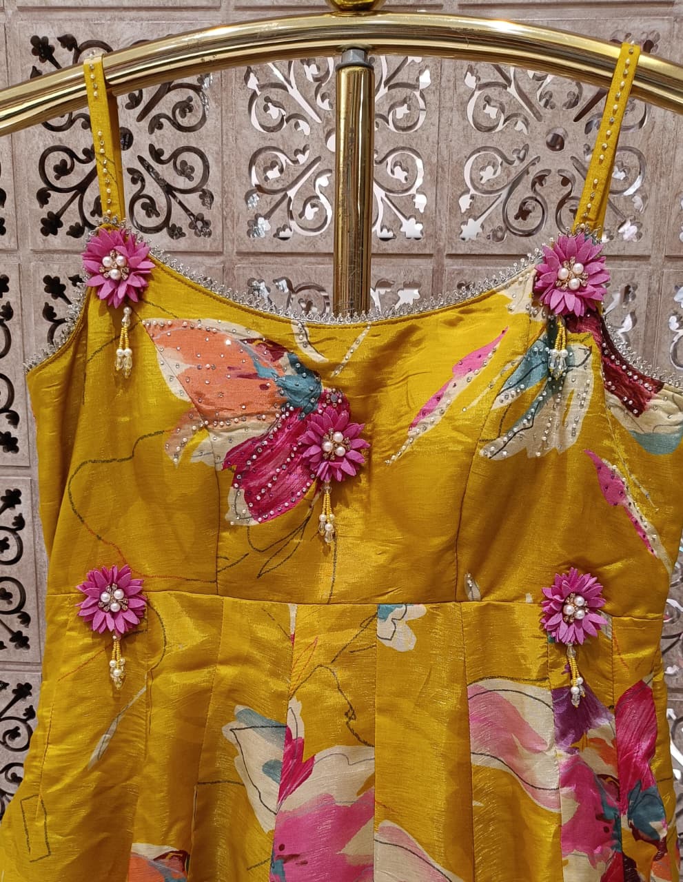 HALDI,MEHENDI FESTIVE OCCASSION PARTY WEAR OUTFIT