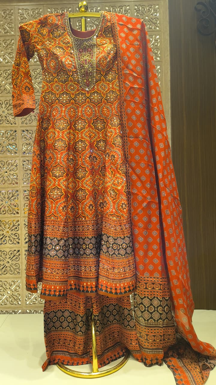 ANARKALI PARTY WEAR OUTFIT
