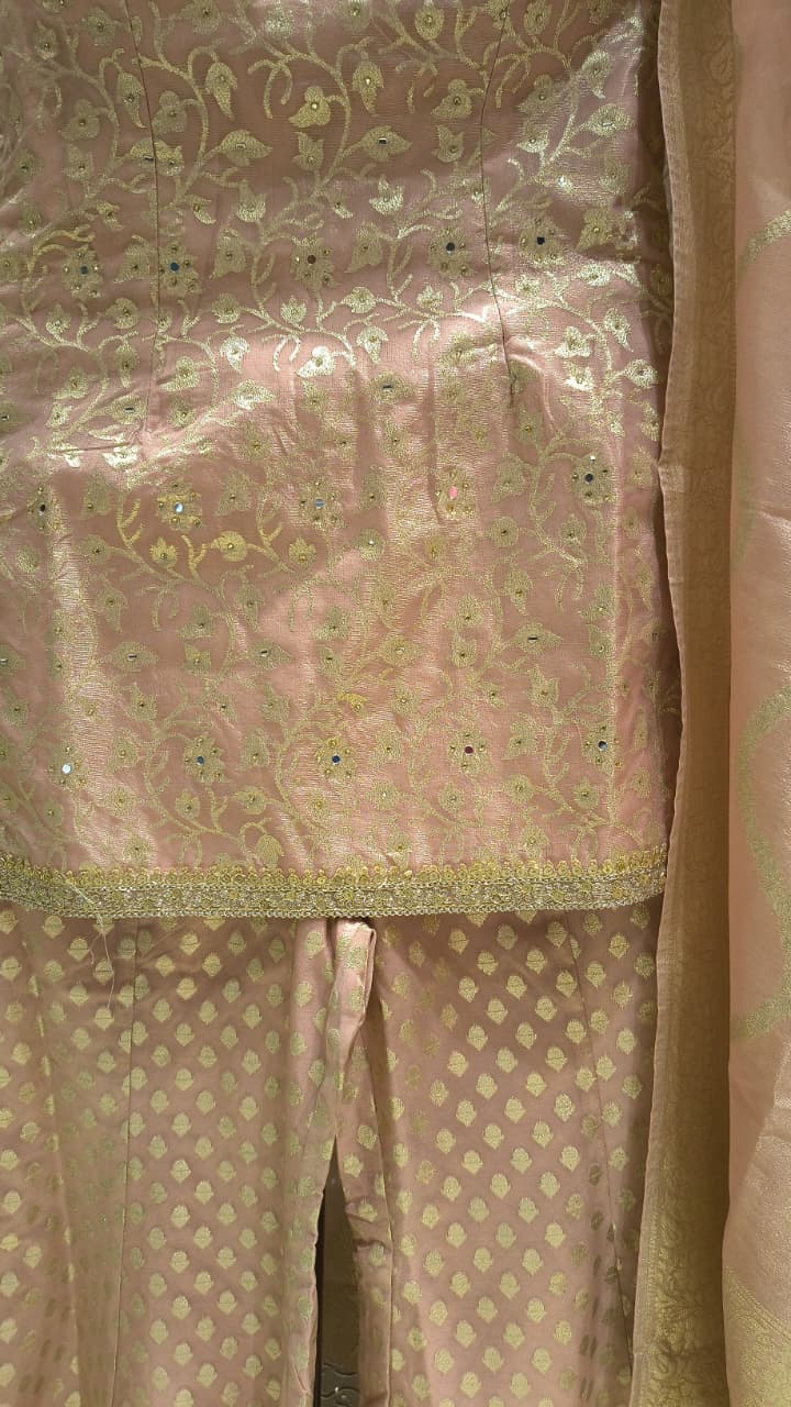 FESTIVE OCCASION FUNCTIONAL PARTY WEAR OUTFIT