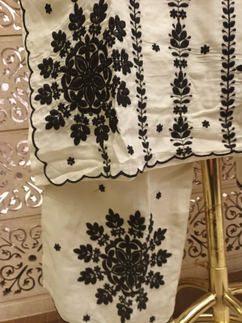 DAILY WEAR LAKHNAVI KURTA SET