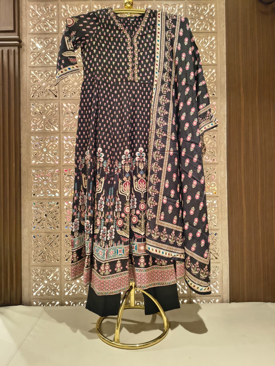 FESTIVE OCCASSION  WEAR KURTA SET