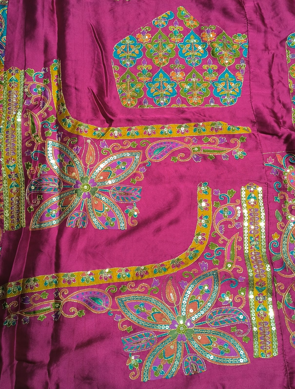 ENGAGEMENT,WEDDING RECEPTION FEUNCTIONAL PARTY WEAR SAREE