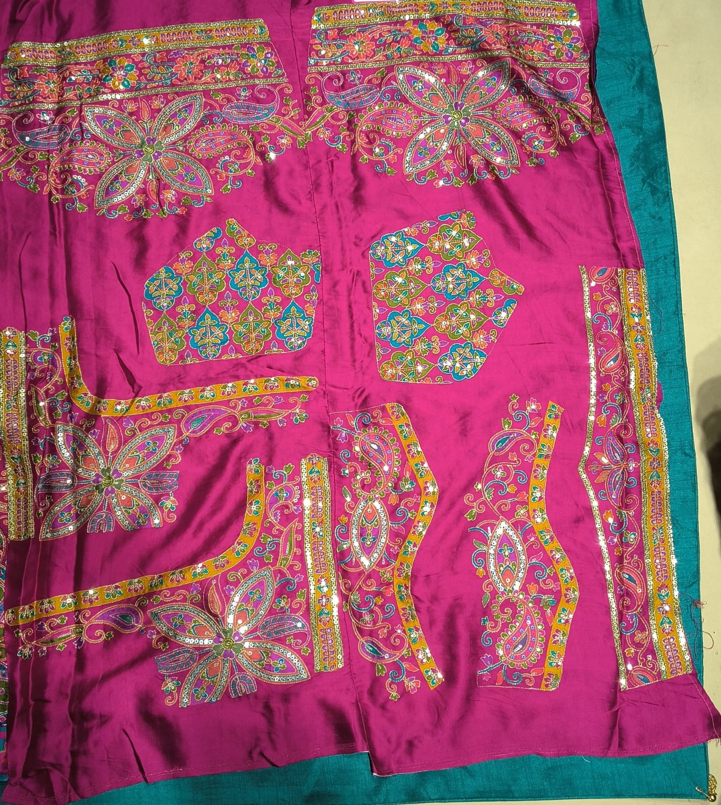 ENGAGEMENT,WEDDING RECEPTION FEUNCTIONAL PARTY WEAR SAREE