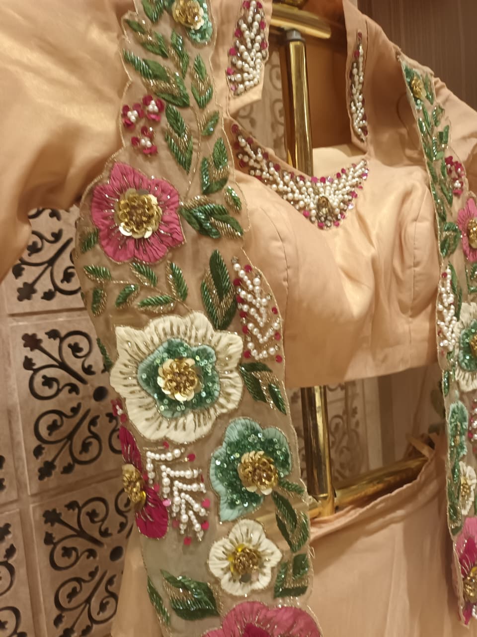 FESTIVE OCCASSION FUNCTIONAL PARTY WEAR OUTFIT